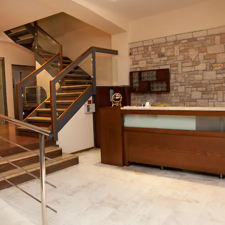 Akrogiali Hotel