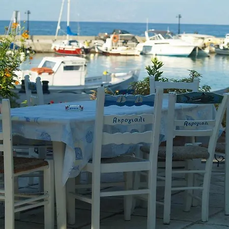 Akrogiali 2* Agios Andreas (Messenia)